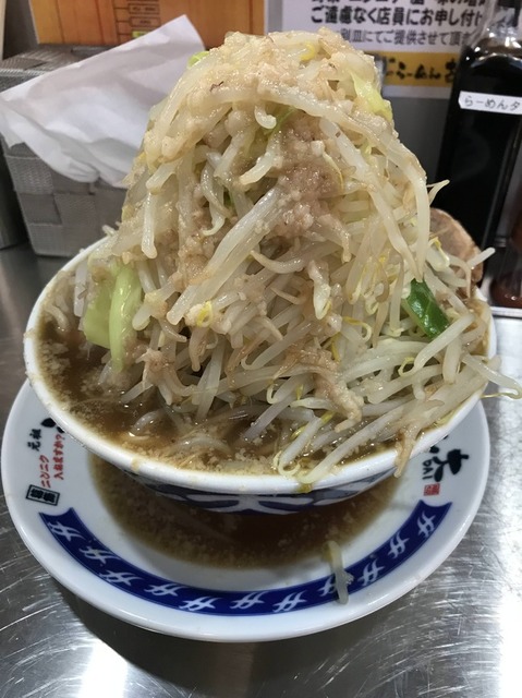 ラーメン二郎 とかいう豚のエサｗｗｗｗｗｗｗｗｗｗｗｗｗｗｗｗｗｗｗｗｗｗ 億ったー